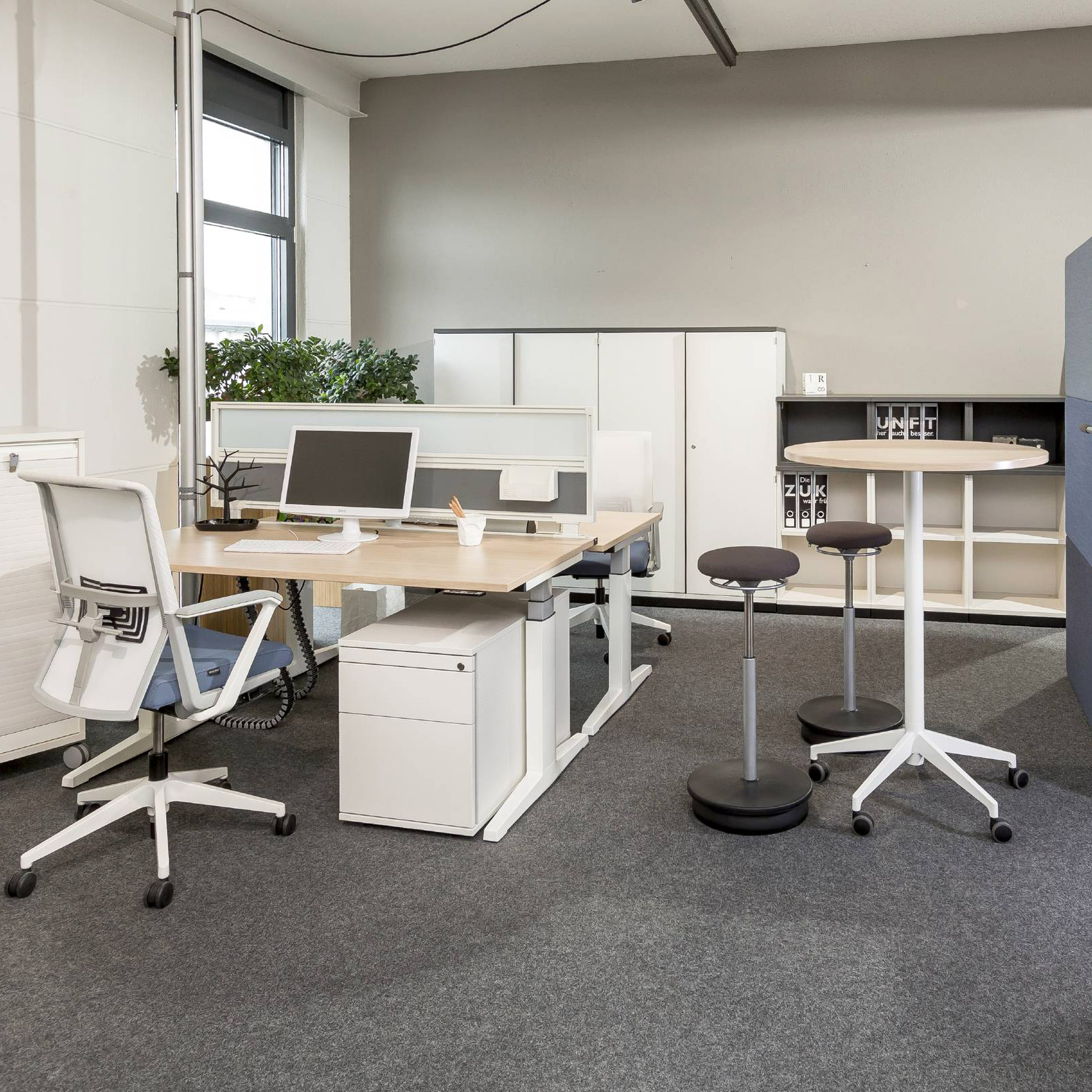 COMFORTO-1 by Haworth 08